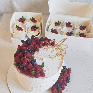 «Пиршество ягод» купить - новороссийск.сладкоежкин.рф